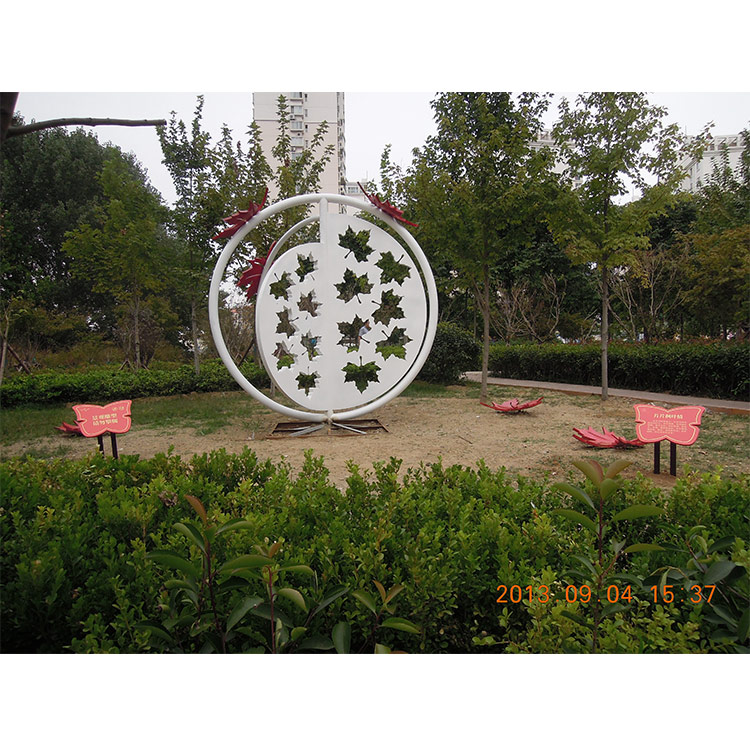 枫叶雕塑01