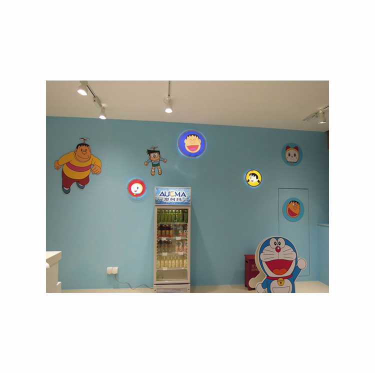 青岛多啦A梦万达店圆形水晶灯箱